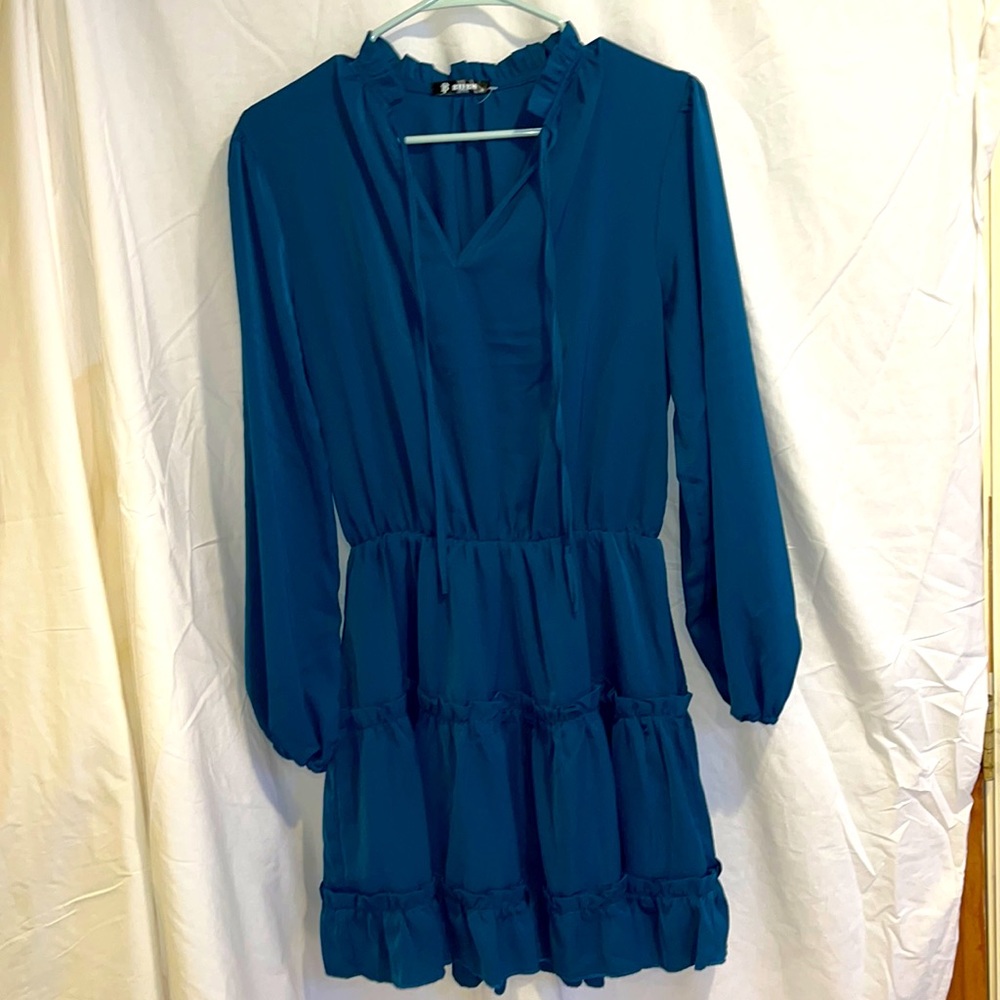 BTFBM. Never worn teal dress. Size s. Long sleeve above the knee.